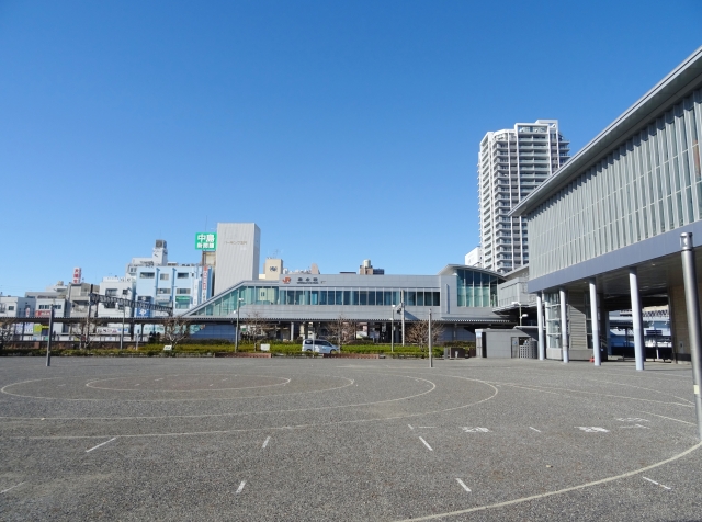 清水駅東口広場